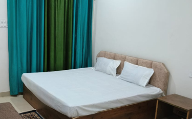 Family room booking in Guptkashi